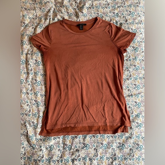 Copper colored t-shirt, jiggly fabric - Picture 1 of 13